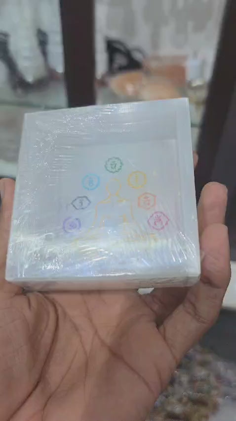 3.5 Inch Selenite Box